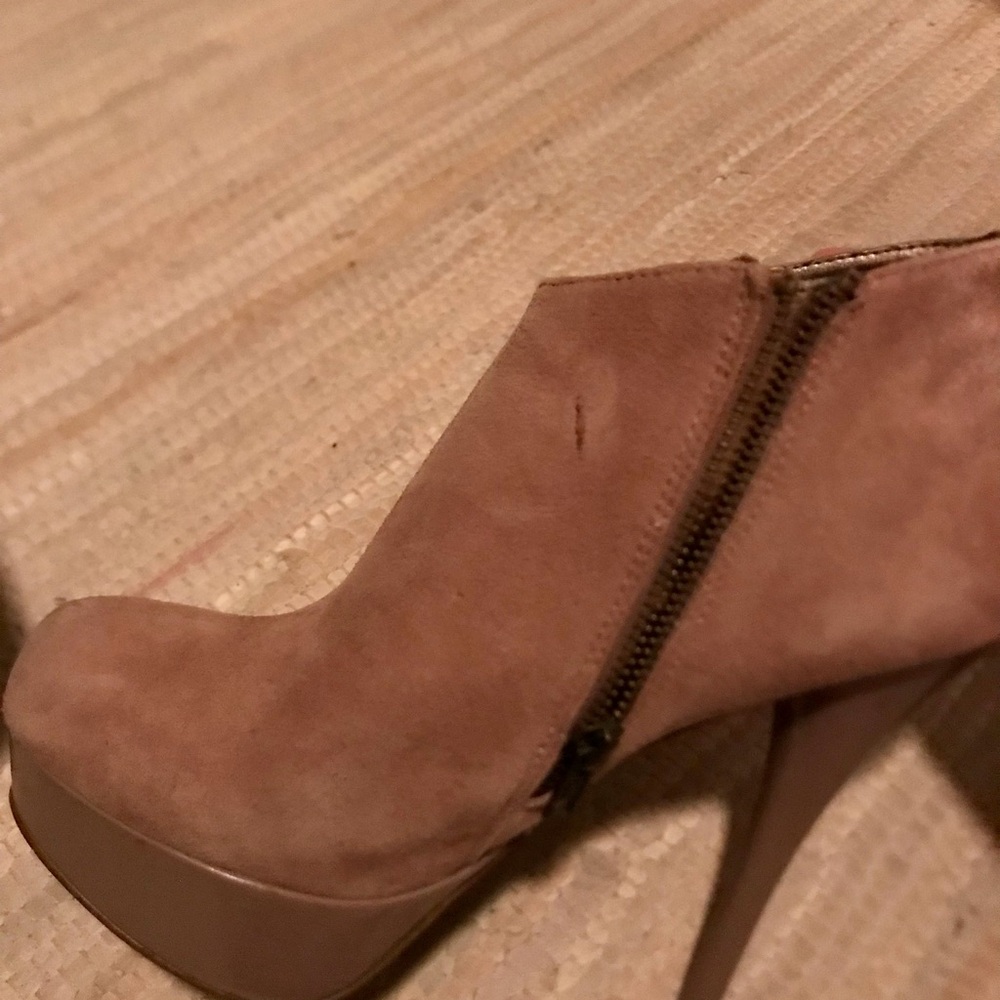 Chic Tan Ankle Booties for Women - Picture 5 of 8